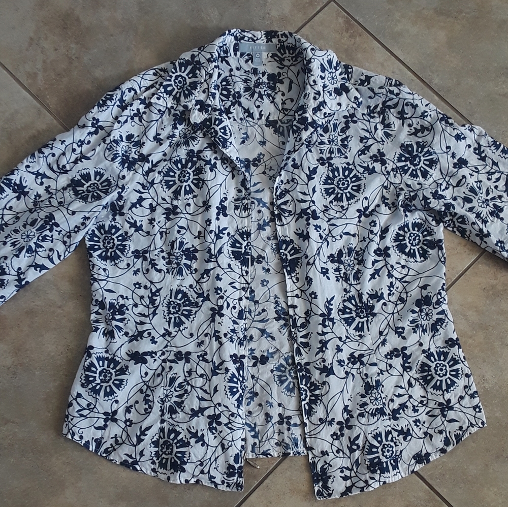 Cotton Casual Top. Size: L - Picture 3 of 7